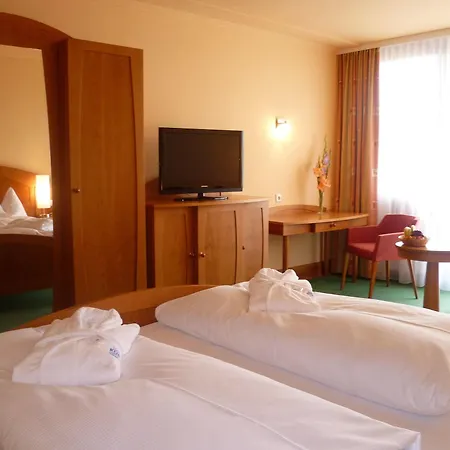 Kurzentrum Am See Hotel 4*