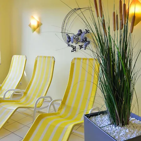 Hotel Kurzentrum Am See 4*